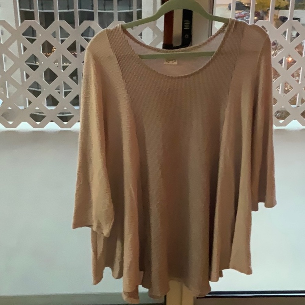 TUNIC by ET LOIS. NEW